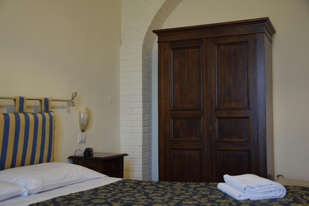 Hotel Arcobaleno Сиена Экстерьер фото